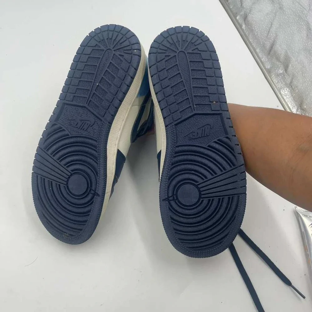 Jordan 1 Retro High‎ OG Obsidian University Blue 555088-140 Mens 6.5 Sneakers
